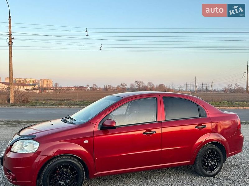 Седан Chevrolet Aveo 2006 в Черкасах