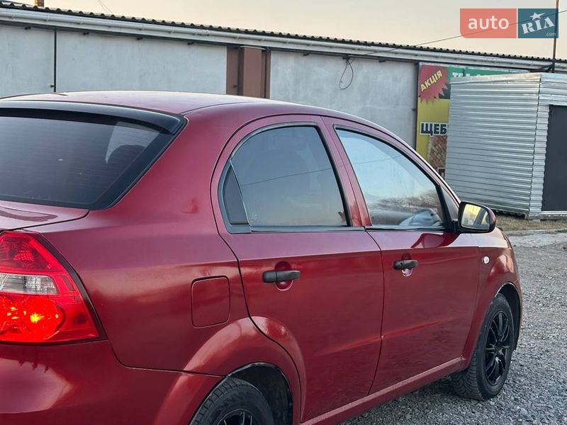 Седан Chevrolet Aveo 2006 в Черкасах