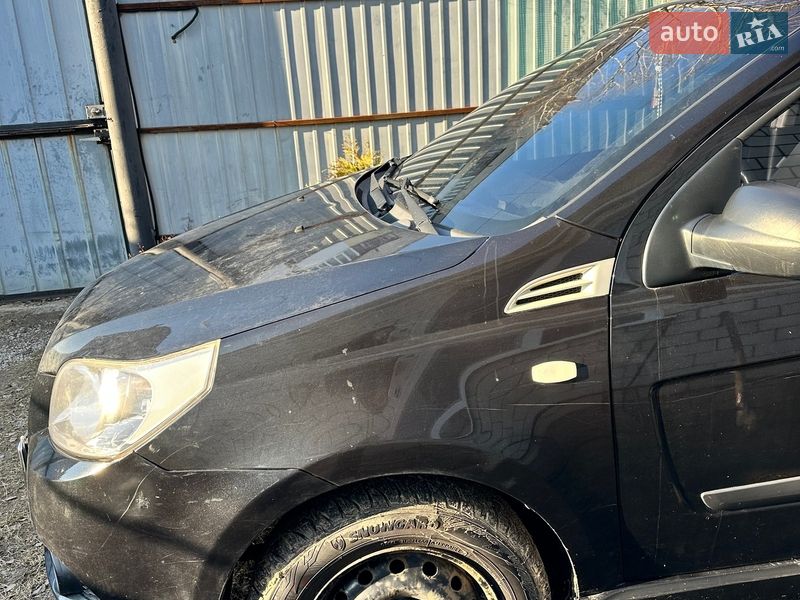 Хетчбек Chevrolet Aveo 2009 в Шостці
