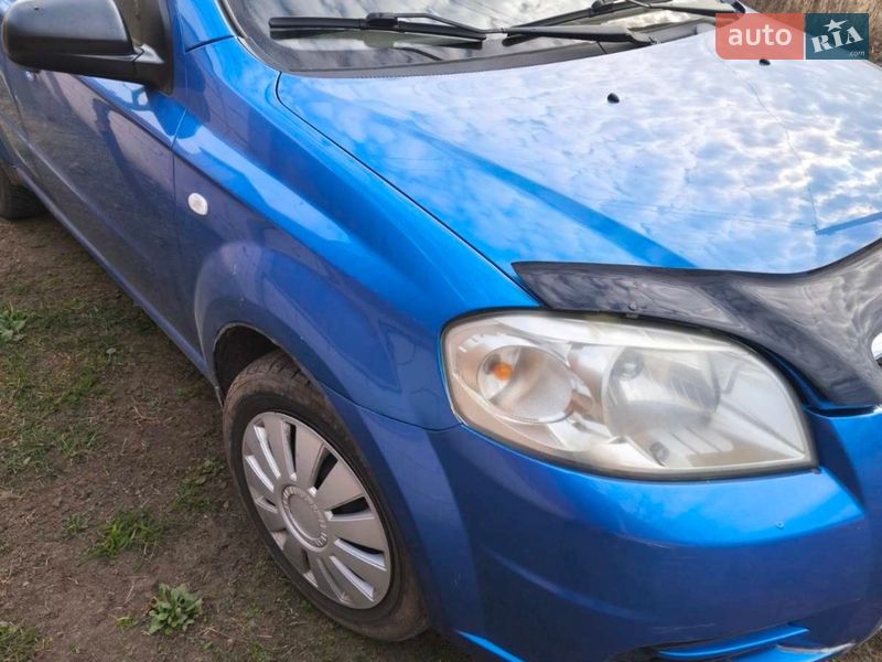 Седан Chevrolet Aveo 2010 в Золотоноше