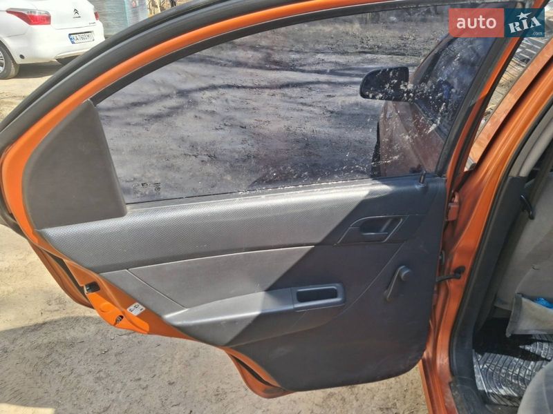 Седан Chevrolet Aveo 2006 в Киеве фото 9 Седан Chevrolet Aveo 2006 в Киеве