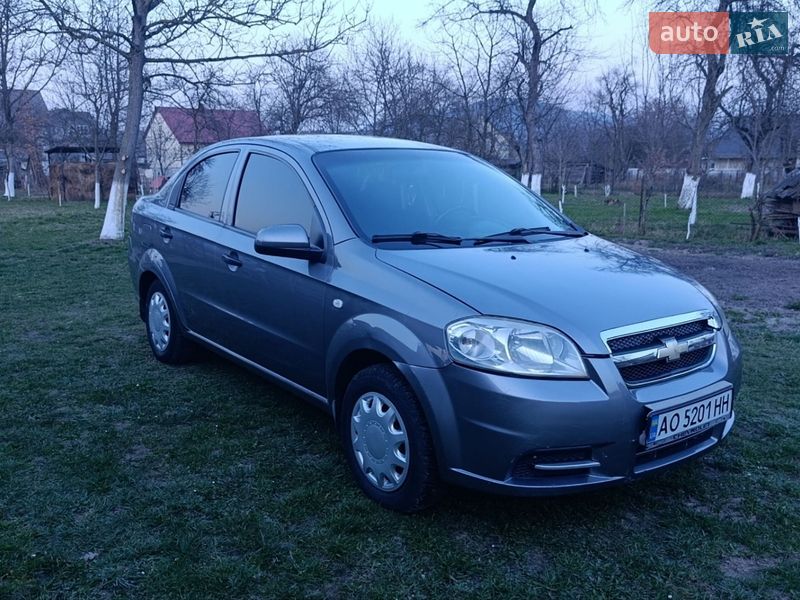 Седан Chevrolet Aveo 2007 в Тячеве