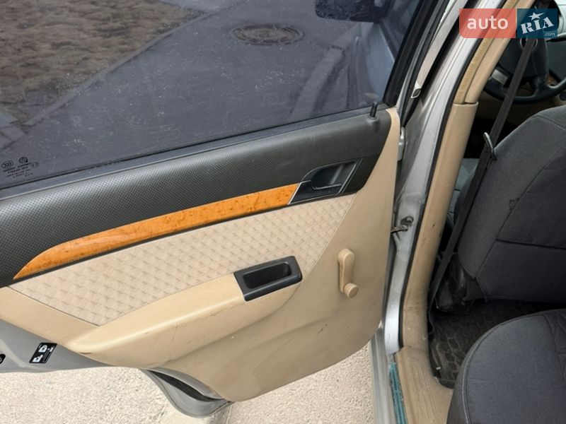 Седан Chevrolet Aveo 2007 в Киеве