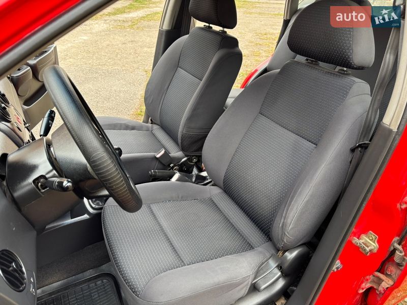 Хэтчбек Chevrolet Aveo 2006 в Могилев-Подольске фото 14 Хэтчбек Chevrolet Aveo 2006 в Могилев-Подольске