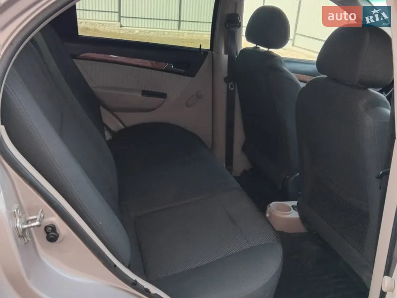 Chevrolet Aveo 2008 VIN Y6DTC58U28Y114138 фото оголошення 10 з 36