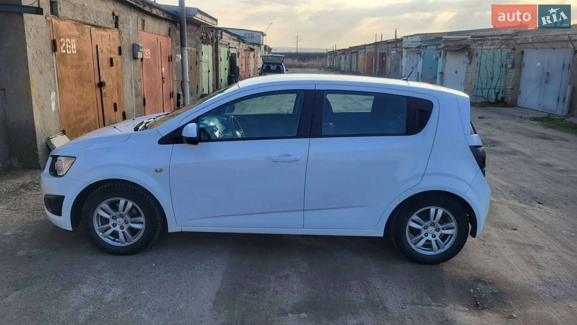 2013 Chevrolet Aveo - мініатюра 18