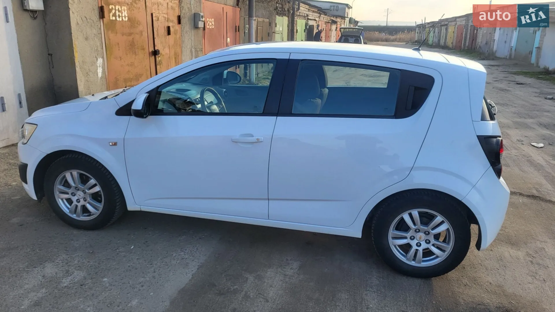 2013 Chevrolet Aveo - мініатюра 23