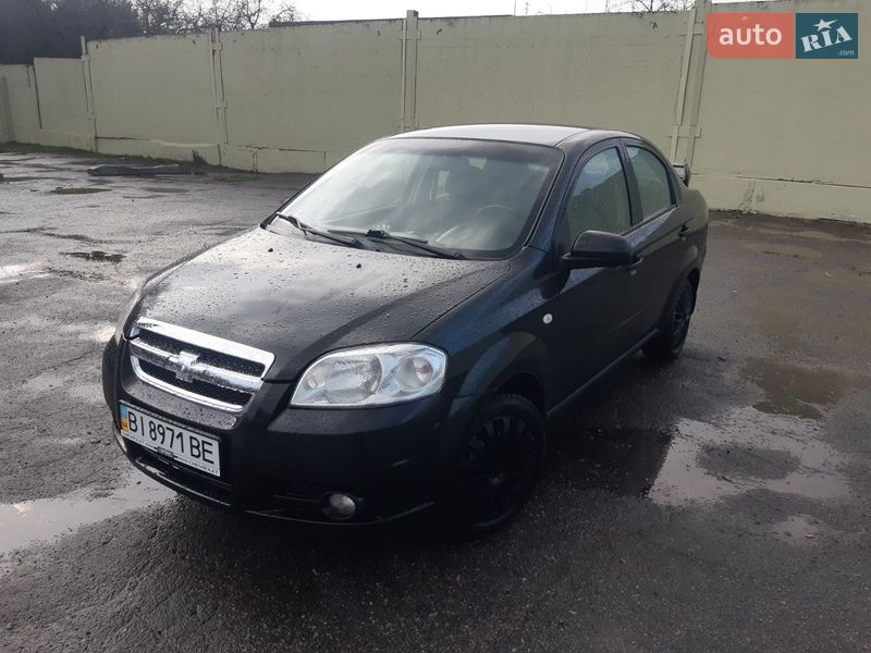 Седан Chevrolet Aveo 2011 в Лубнах
