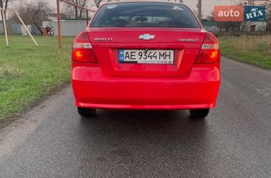 Седан Chevrolet Aveo 2006 в Днепре