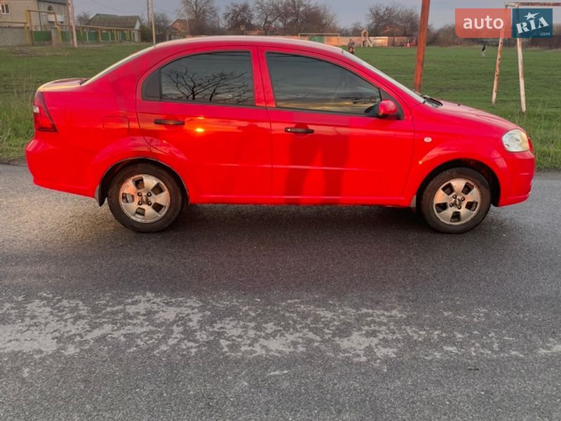 Седан Chevrolet Aveo 2006 в Днепре