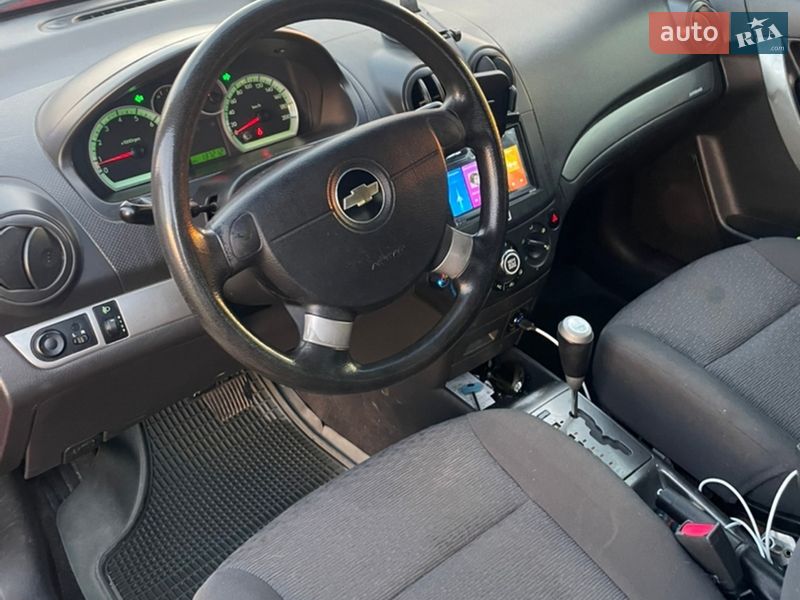 Седан Chevrolet Aveo 2006 в Днепре