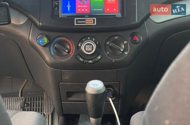 Седан Chevrolet Aveo 2006 в Днепре