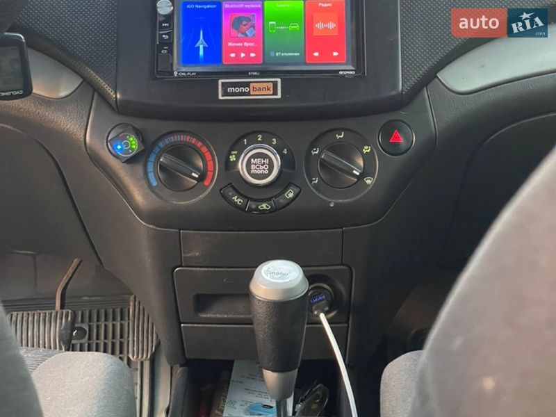 Седан Chevrolet Aveo 2006 в Днепре
