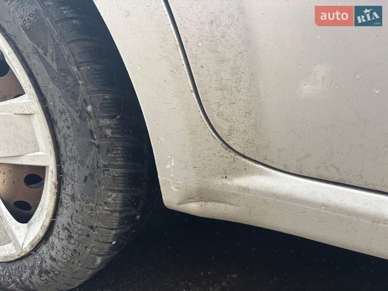 Седан Chevrolet Aveo 2011 в Києві