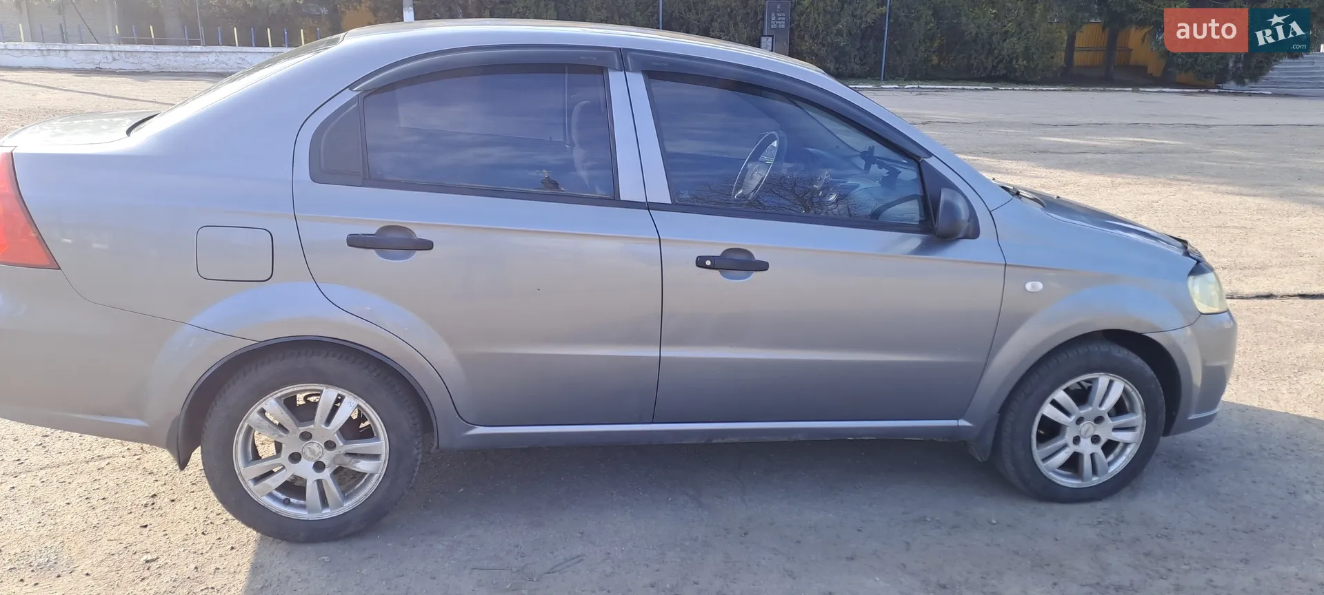 2011 Chevrolet Aveo - фото 1
