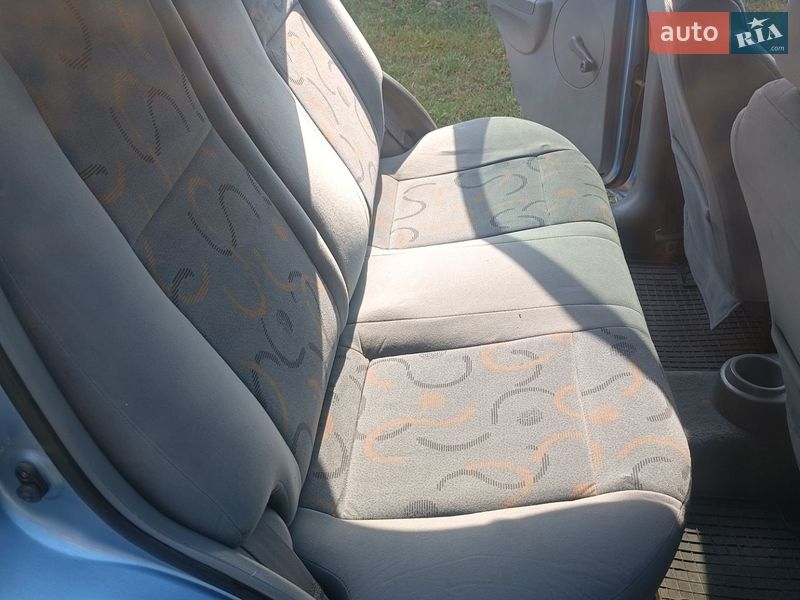 Седан Chevrolet Aveo 2005 в Чернигове