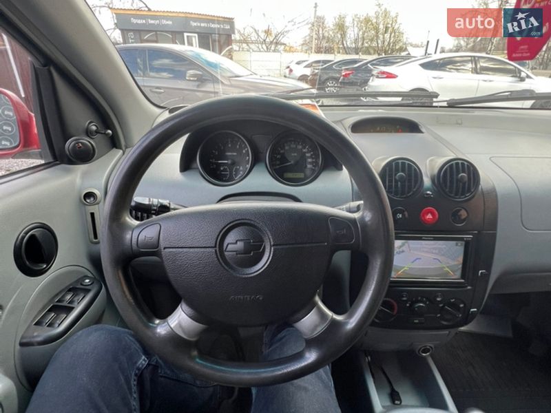 Седан Chevrolet Aveo 2005 в Дергачах