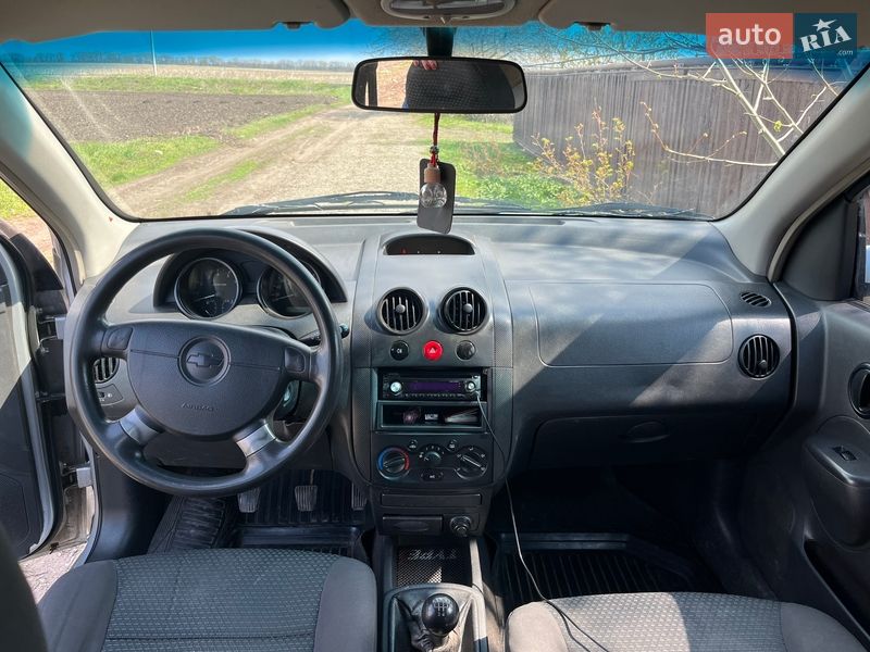 Седан Chevrolet Aveo 2005 в Знаменовке