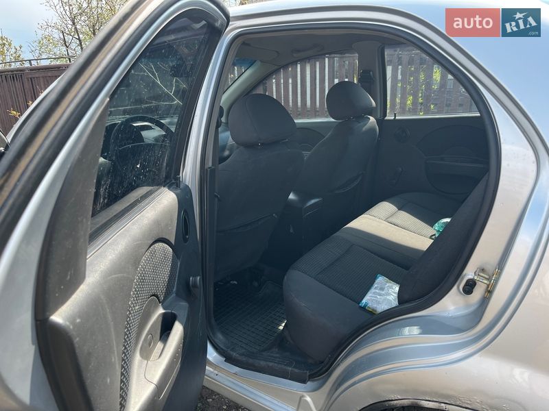 Седан Chevrolet Aveo 2005 в Знаменовке