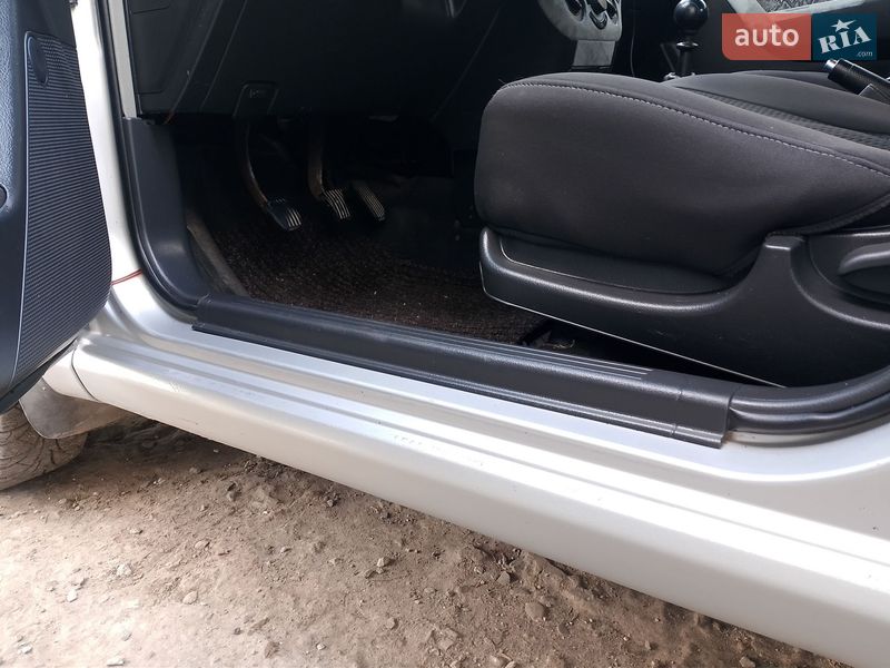 Седан Chevrolet Aveo 2007 в Чорткове