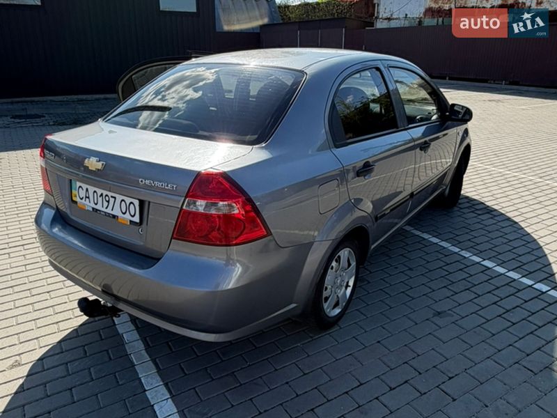 Седан Chevrolet Aveo 2011 в Черкассах