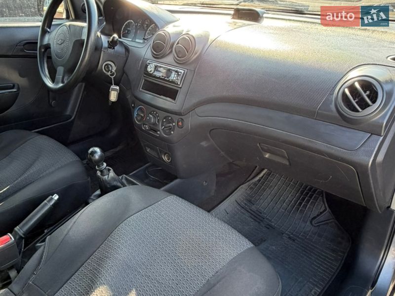 Седан Chevrolet Aveo 2011 в Черкассах