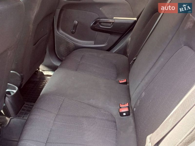 Седан Chevrolet Aveo 2013 в Кицмани