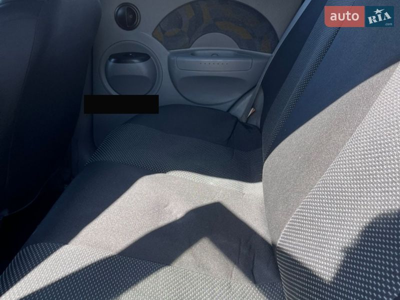 Хетчбек Chevrolet Aveo 2004 в Києві