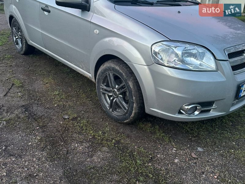 Chevrolet Aveo 2011