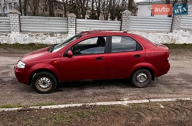Седан Chevrolet Aveo 2004 в Полтаве