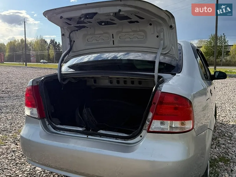 Chevrolet Aveo 2005 VIN Y6DSF69YE6B542074 фото оголошення 14 з 40