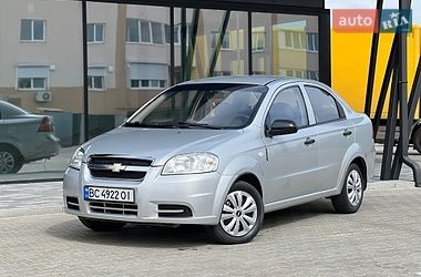 Седан Chevrolet Aveo 2007 в Жовкві