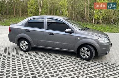 Седан Chevrolet Aveo 2011 в Львове
