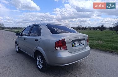 Седан Chevrolet Aveo 2005 в Новомосковске