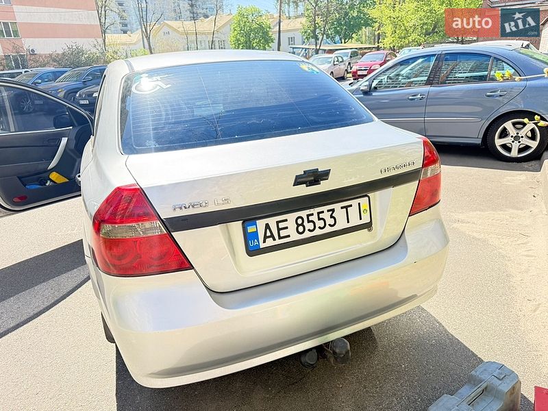 Седан Chevrolet Aveo 2009 в Киеве
