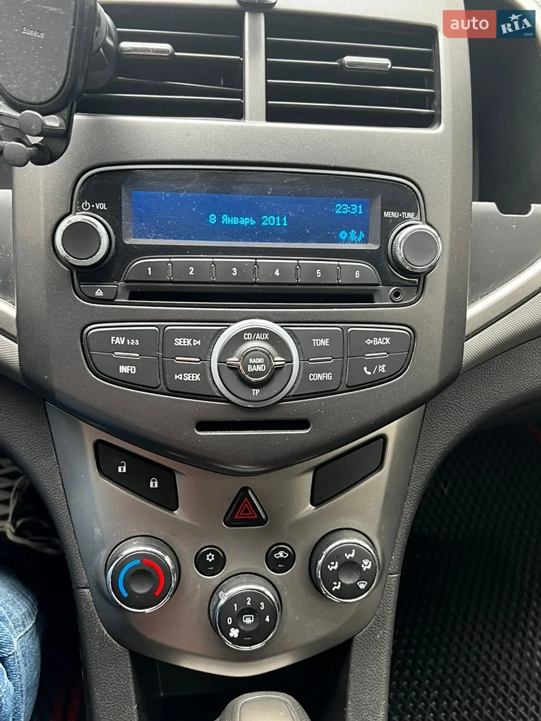 2014 Chevrolet Aveo - мініатюра 13
