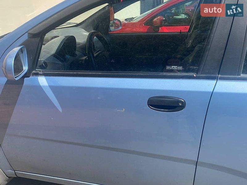 Хэтчбек Chevrolet Aveo 2005 в Киеве