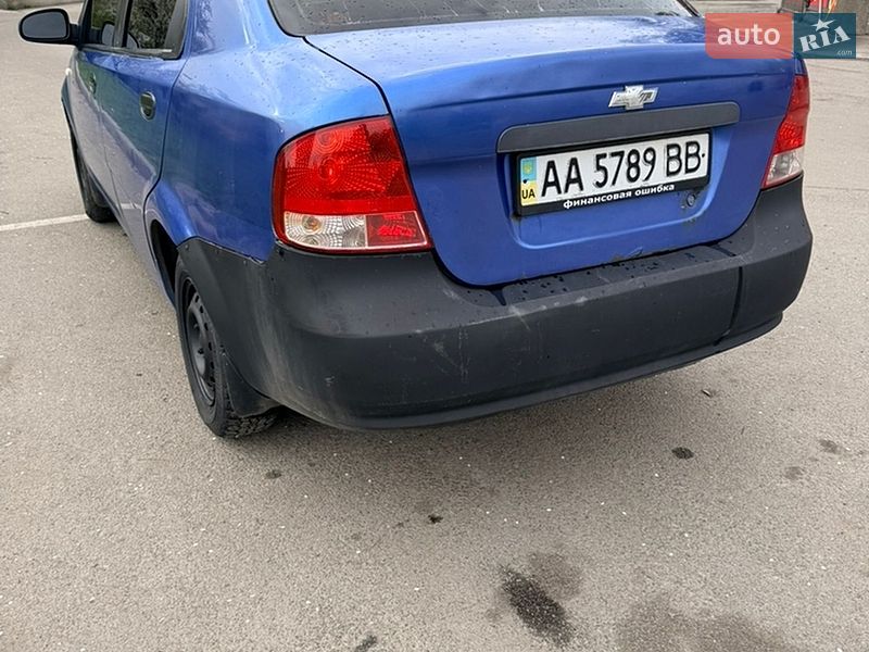 Седан Chevrolet Aveo 2005 в Киеве