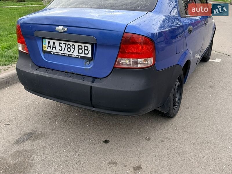 Седан Chevrolet Aveo 2005 в Киеве