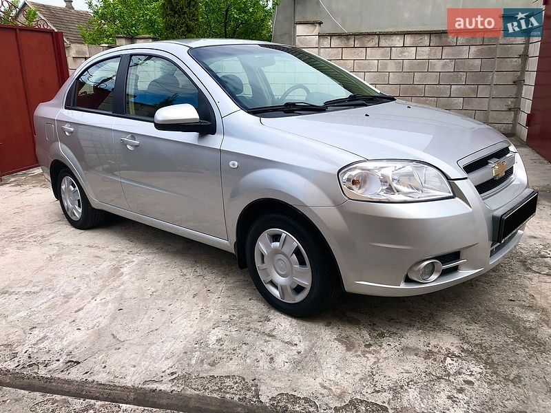 Седан Chevrolet Aveo 2008 в Каменском