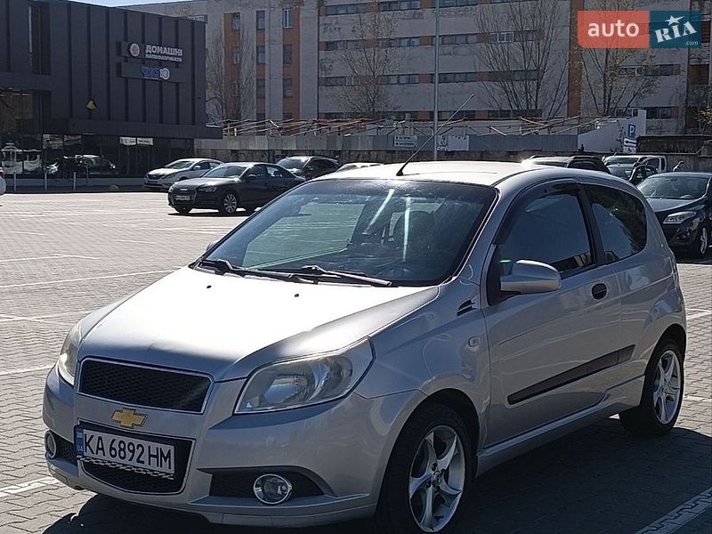 Хэтчбек Chevrolet Aveo 2008 в Киеве