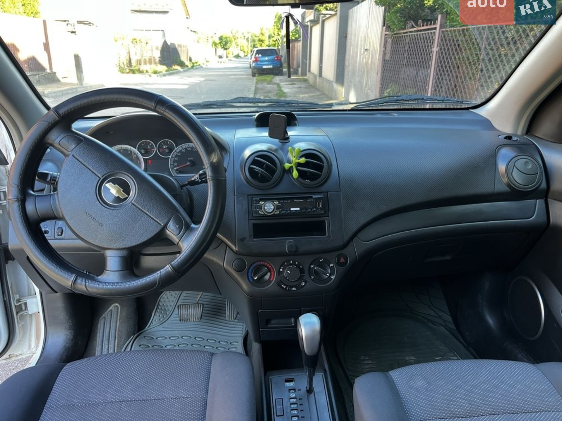 2010 Chevrolet Aveo - мініатюра 12