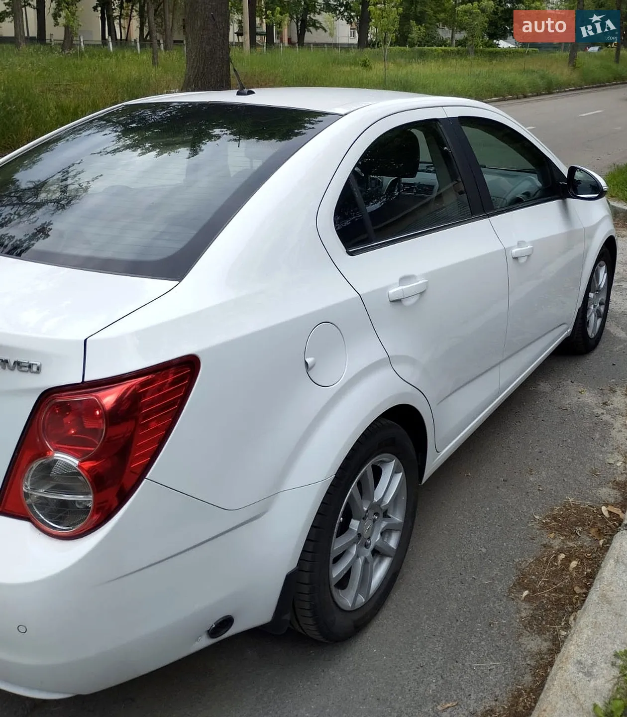 2014 Chevrolet Aveo - мініатюра 3
