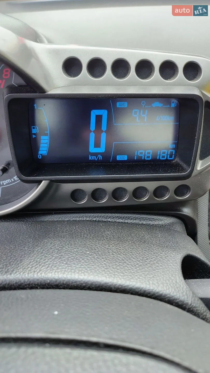 2012 Chevrolet Aveo - мініатюра 13