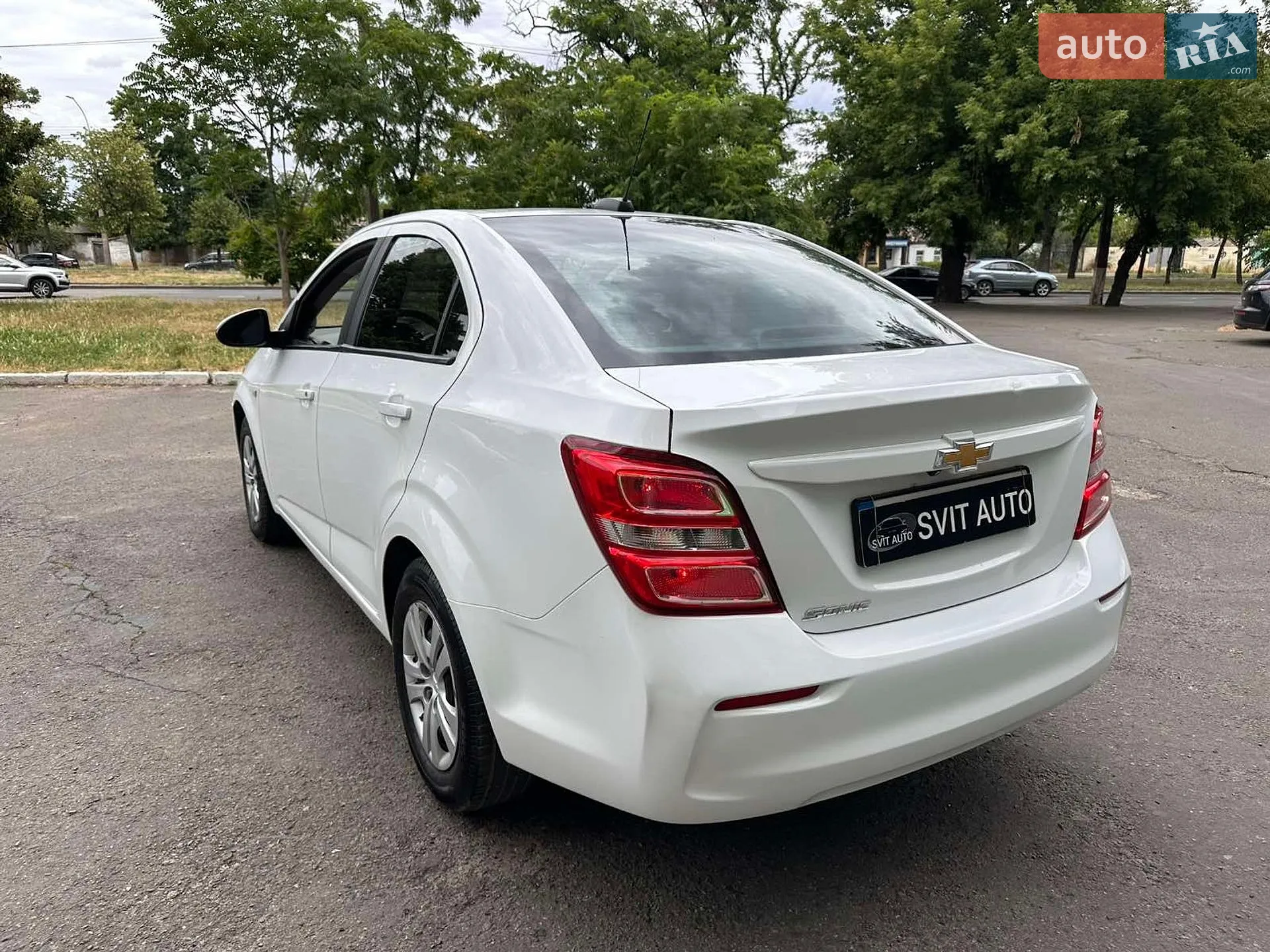 2016 Chevrolet Aveo - мініатюра 11