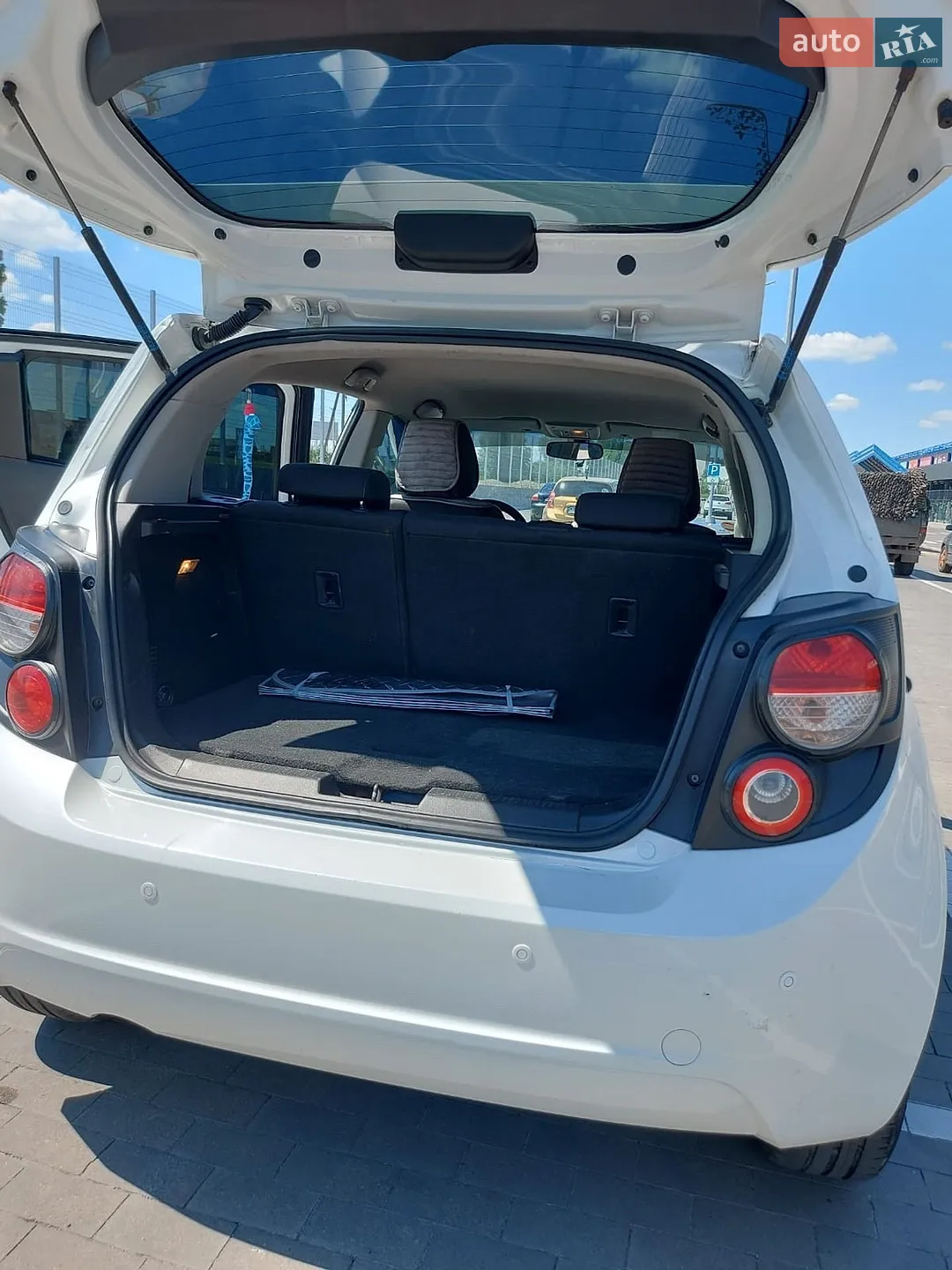 2012 Chevrolet Aveo - мініатюра 9