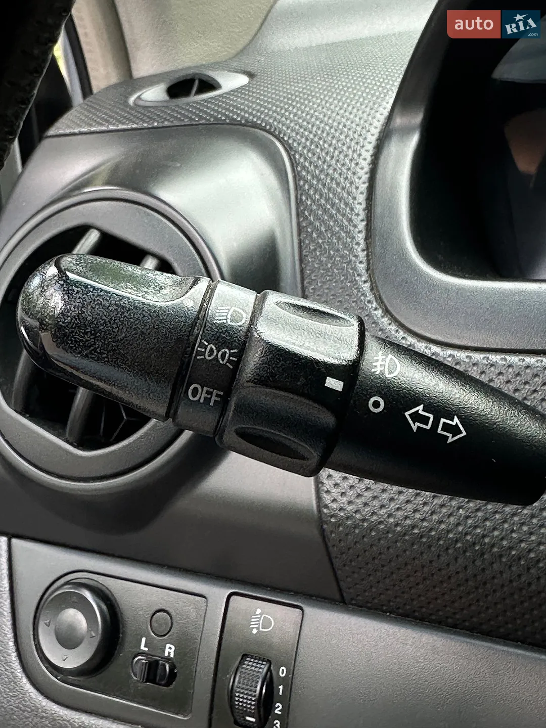 2011 Chevrolet Aveo - мініатюра 30