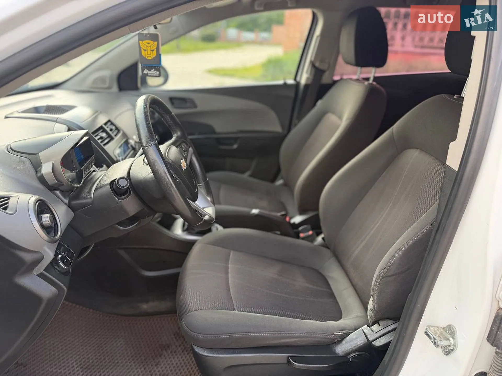 2013 Chevrolet Aveo - мініатюра 22