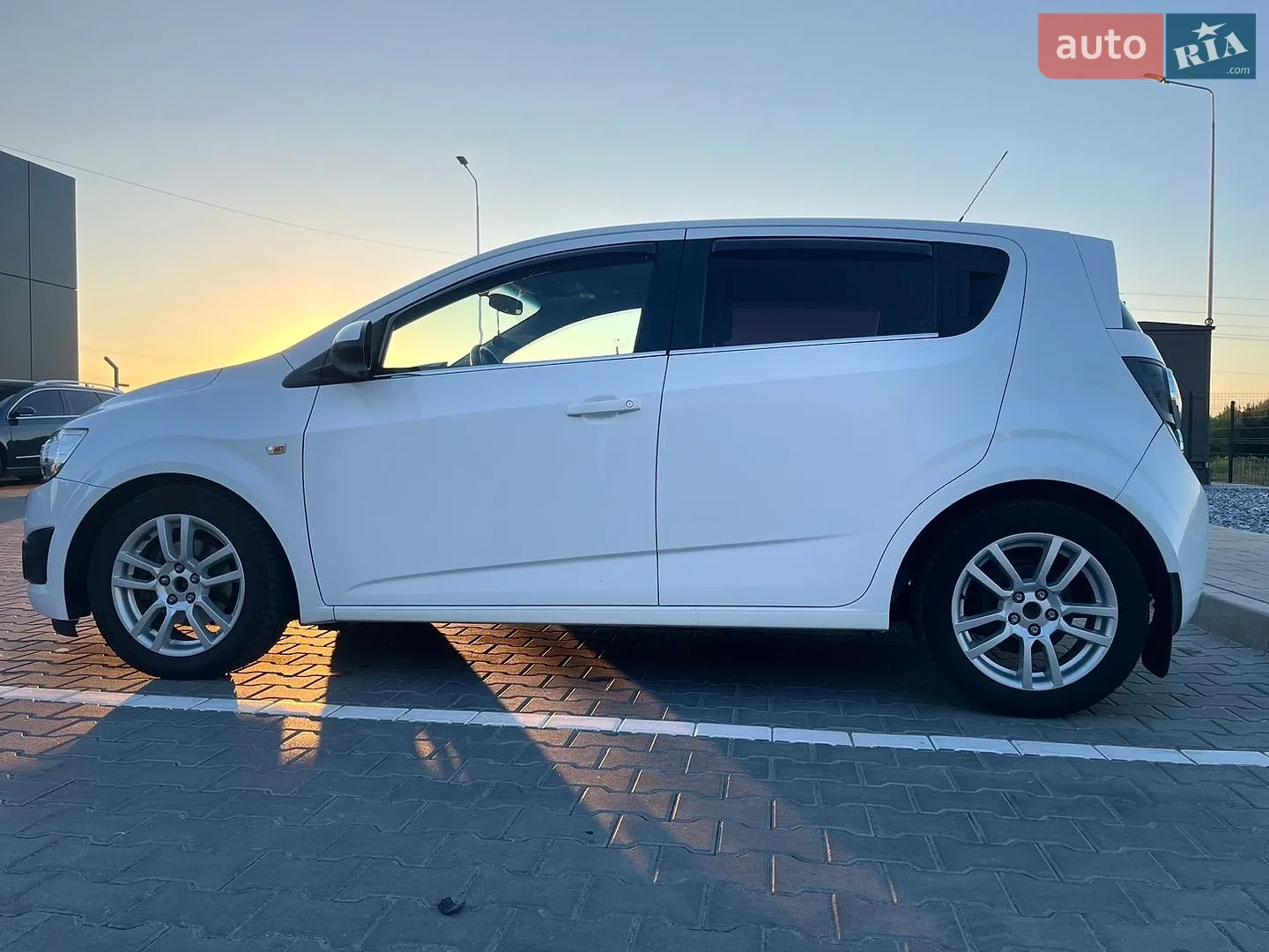 2012 Chevrolet Aveo - мініатюра 3