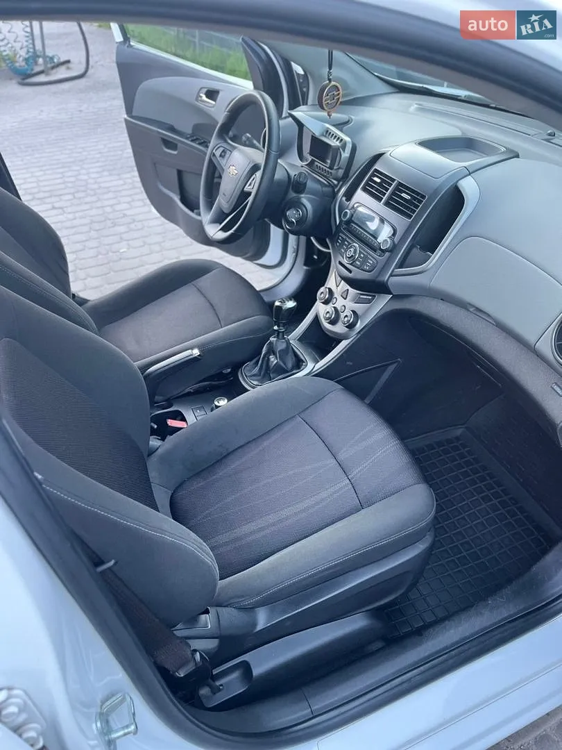 2012 Chevrolet Aveo - мініатюра 13